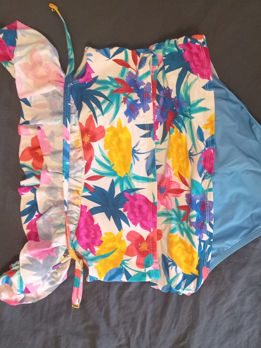 Floral Off-Shoulder Bikini Set in Blue and Multi - Picture 9 of 13